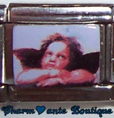 Ange appuyé sur ses bras