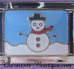 Bonhomme de neige sur fond bleu